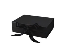 Подарункова коробка 24 х 18 см Bergamo Aurum (чорний)