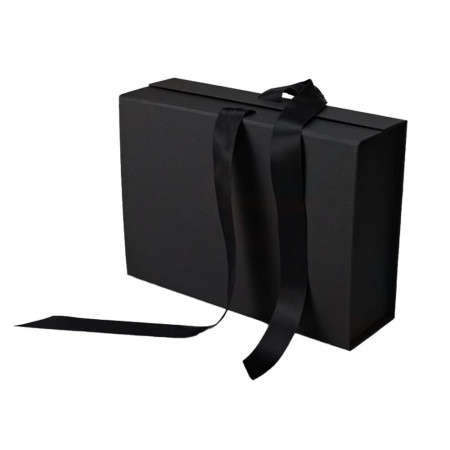 Подарункова коробка 24 х 18 см Bergamo Aurum (чорний)