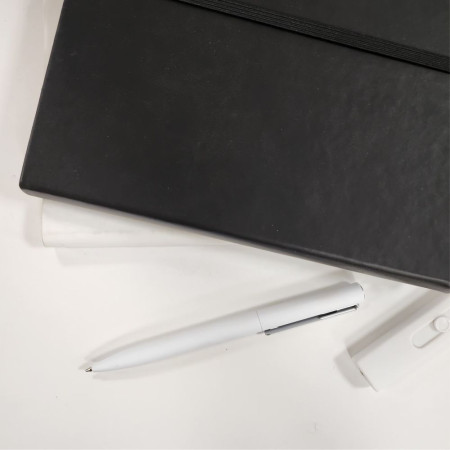 Ручка пластикова кулькова Bergamo Brasos (білий)