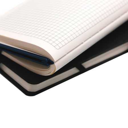 Блокнот в клітинку А5 Berganote Hard, тверда обкладинка (темно-синій) Блокнот в клітинку А5 Berganote Hard, тверда обкладинка (темно-синій)