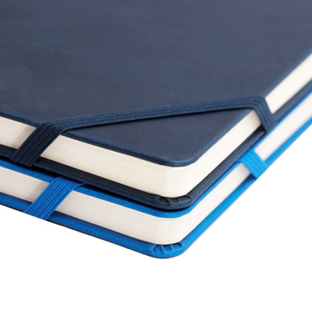 Блокнот в клітинку А5 Berganote Hard, тверда обкладинка (темно-синій) Блокнот в клітинку А5 Berganote Hard, тверда обкладинка (темно-синій)