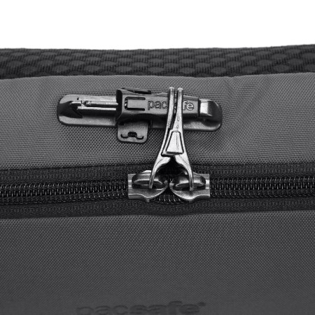 Сумка через плече антизлодій Pacsafe Metrosafe X Urban Sling (графітовий/чорний)