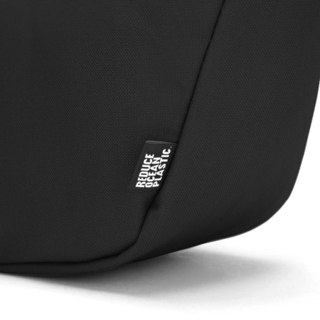 Сумка через плече антизлодій Pacsafe GO Lunar Crossbody (насичений чорний) Сумка через плече антизлодій Pacsafe GO Lunar Crossbody (насичений чорний)