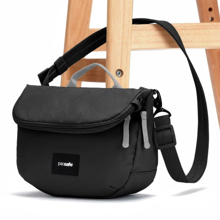 Сумка через плече антизлодій Pacsafe GO Saddle Crossbody (насичений чорний)