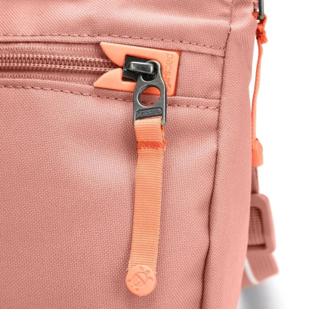 Сумка через плече антизлодій Pacsafe GO Saddle Crossbody (рожевий)
