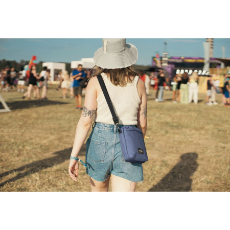 Сумка через плече антизлодій Pacsafe GO Festival Crossbody (темно-синій)